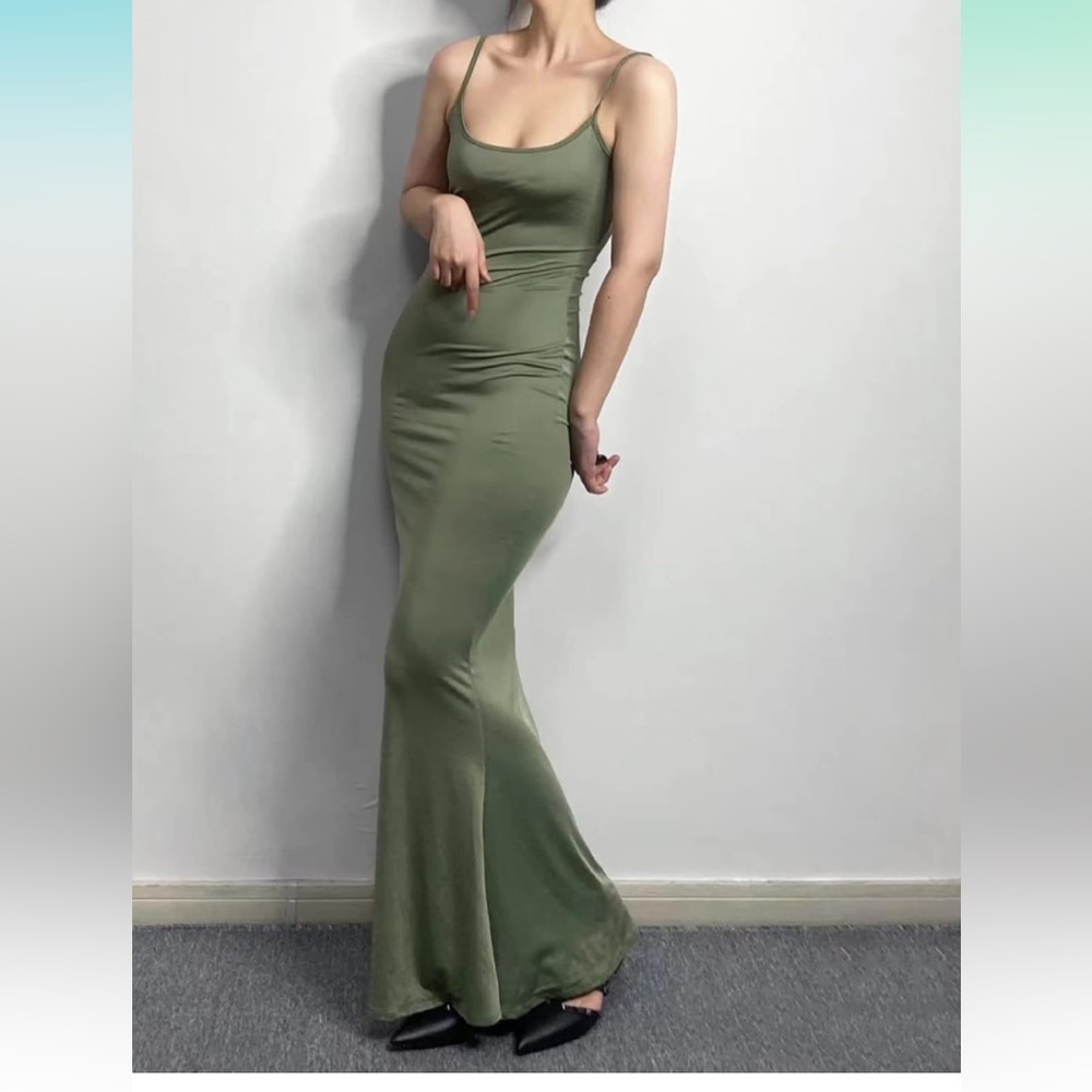 Green maxi dress